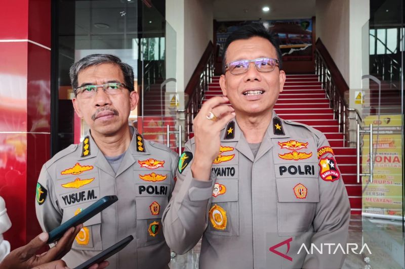Kepala Rumah Sakit Bhayangkara R Said Sukanto (RS Polri) Brigjen Pol Hariyanto memberikan keterangan terkait jenazah anak pamen TNI AU. - Image