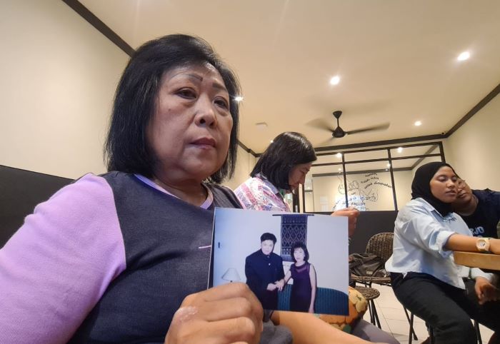 Ida Susanti, warga Surabaya, korban pernikahan dengan sesama jenis. - Image
