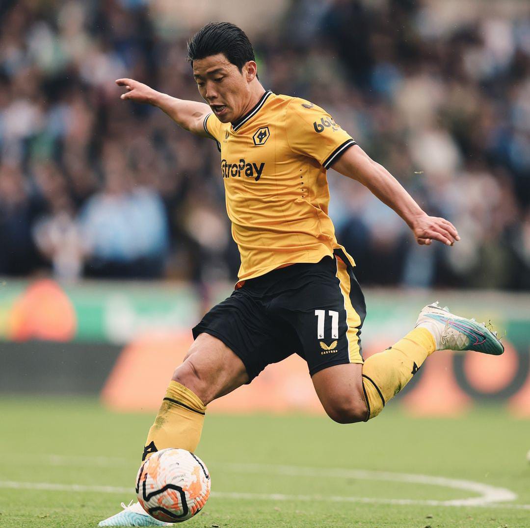 Hwang Hee-Chan penyerang Wolves atas Korea Selatan. - Image
