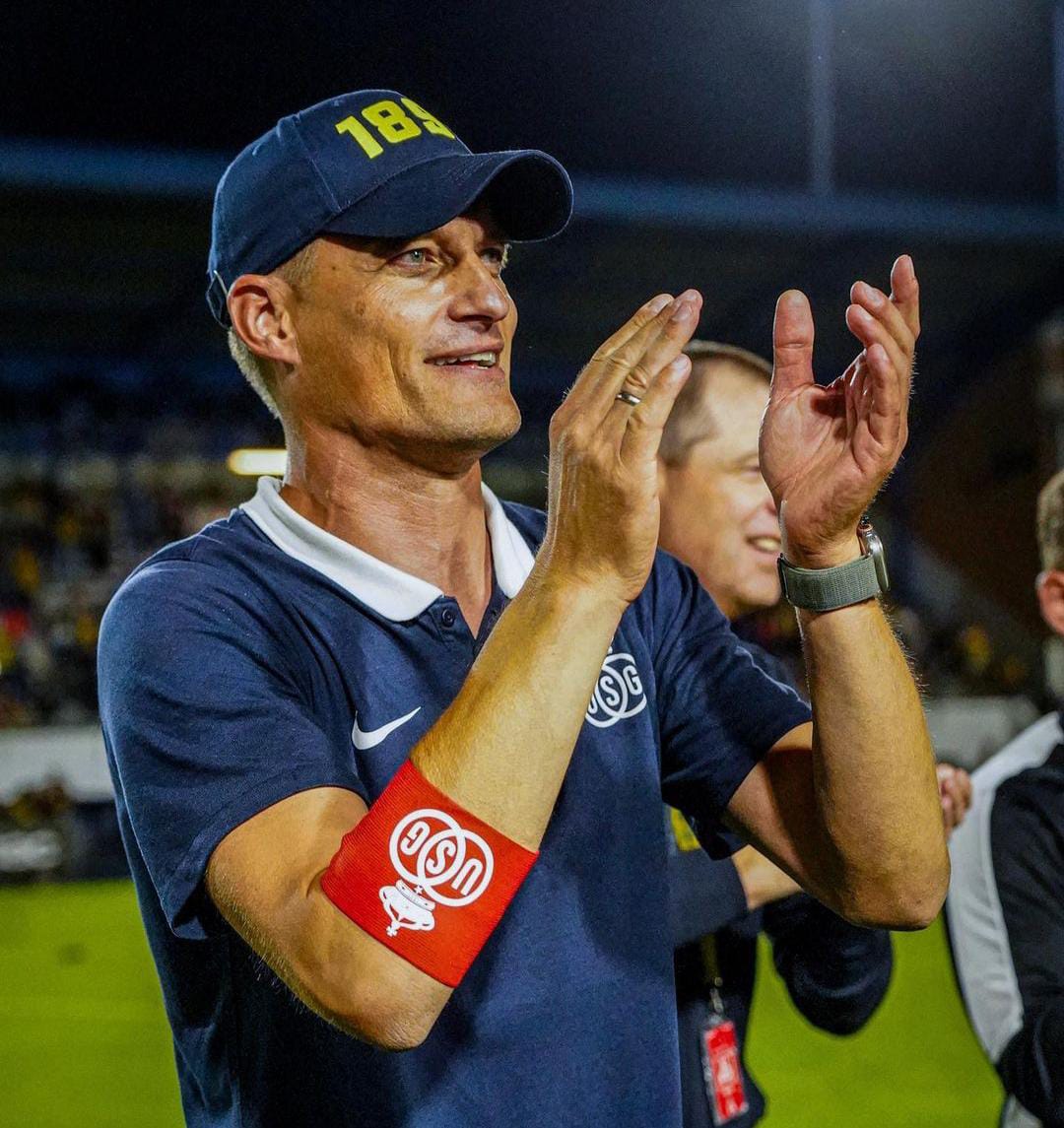 Akun resmi instagram Union Saint-Gilloise (@rusg.brussels), Alexander Blessin pelatih Union Saint Gilloise - Image
