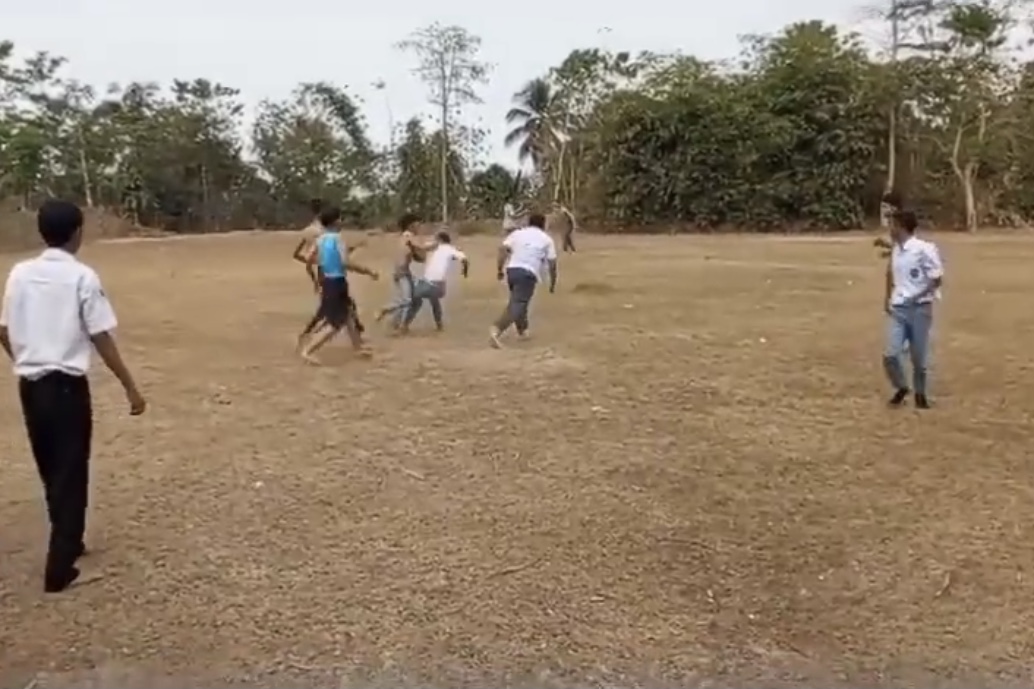 Viral Video Siswa SMK di Cianjur Duel Adu Jotos./X.com/@Pai_C1 - Image
