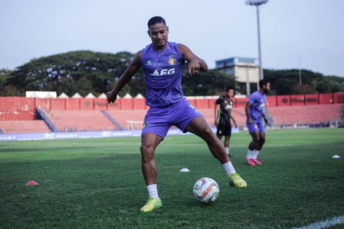 Persik Kediri memilih fokus menyelesaikan putaran pertama Liga 1 musim ini dengan hasil maksimal jelang dibukanya jendela transfer. - Image
