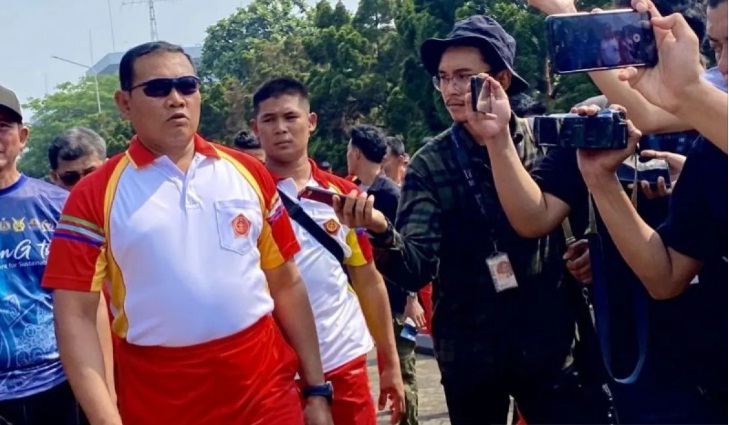 Panglima Tentara Nasional Indonesia (TNI) Laksamana Yudo Margono saat ditemui awak media sedang olahraga. - Image