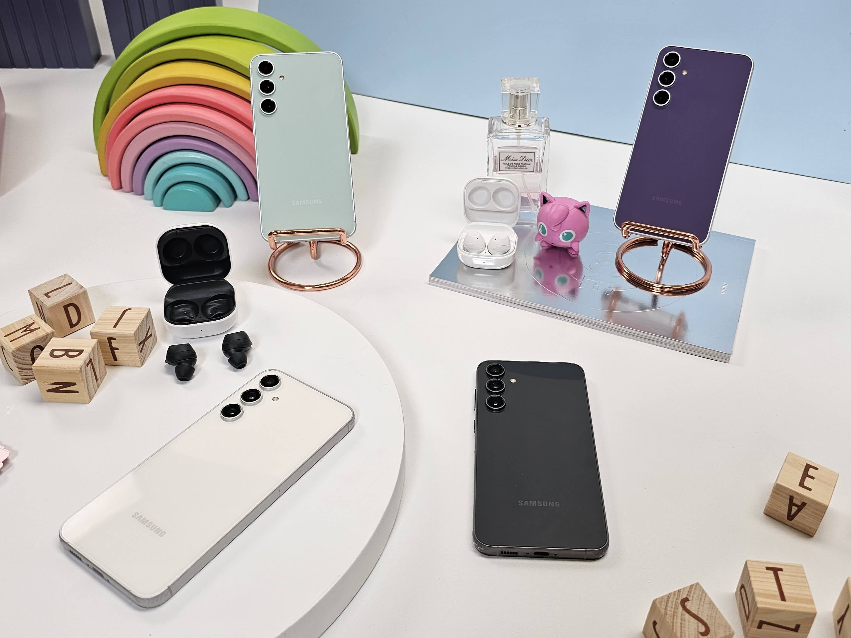 Galaxy S23 FE tiba untuk market Indonesia. (RianAlfianto/JawaPos.com). - Image