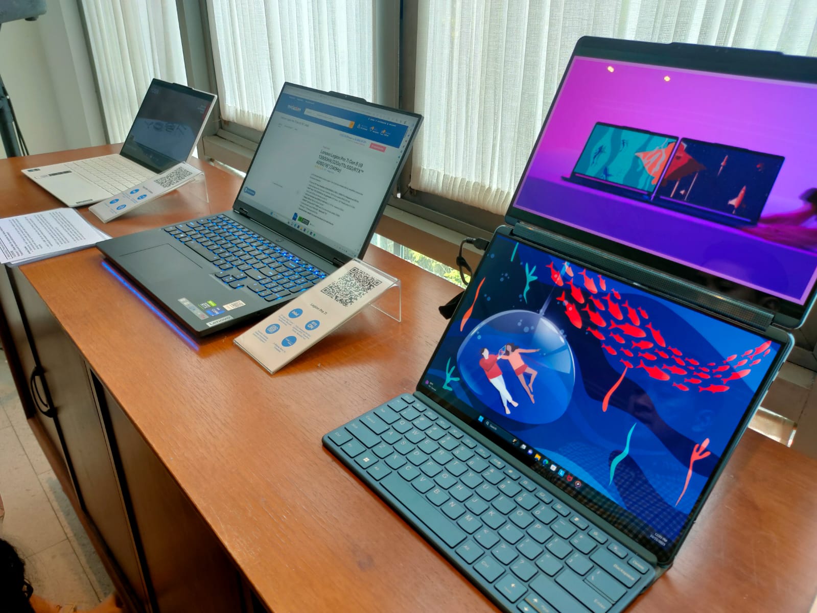 Rangkaian laptop baru Lenovo yang dibekali jeroan Intel generasi terbaru. - Image