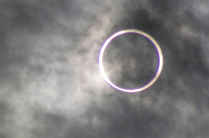Gerhana matahari cincin akan terjadi malam ini Sabtu (14/10) - Image