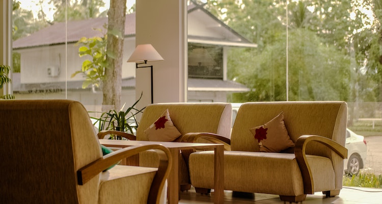 Pahami 3 Tips Membeli Furnitur Bekas. - Image
