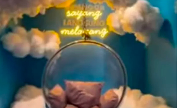 Museum Patah Hati di City Walk, Bandung - Image