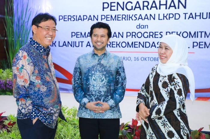 Gubernur Jawa Timur Khofifah Indar Parawansa. - Image