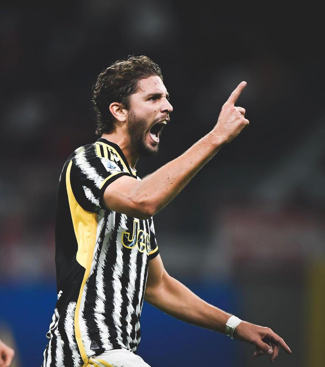 Manuel Locatelli pemain Juventus - Image