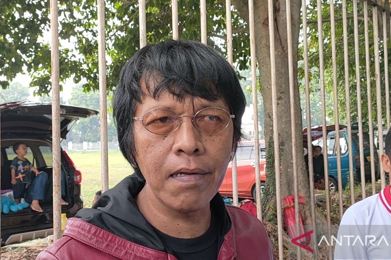 Wakil Ketua Tim Koordinasi Relawan Tim Koordinasi Pemenangan Pilpres (TKRPP) PDIP Adian Napitupulu. (ANTARA) - Image