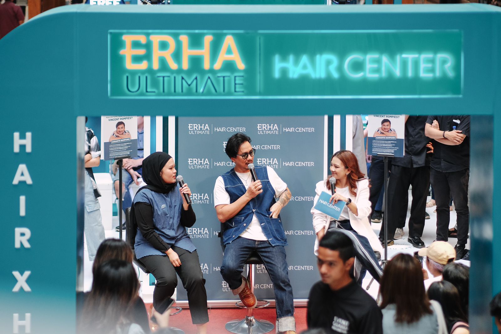 Vincent Rompies di acara Hairxhibition yang diadakan Erha. (Dok. Erha) - Image