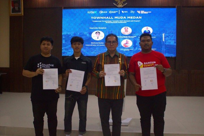 Pijar Foundation bersama Pemkot Medan dan sejumlah komunitas di Sumatera Utara luncurkan task force Medan-Sumut Eco Rangers. - Image