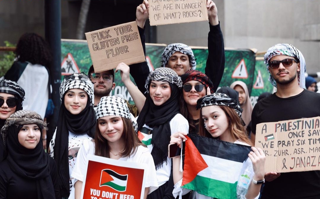 Syifa Hadju termasuk selebriti Tanah Air yang secara terang-terangan menunjukkan dukungannya kepada Palestina atas hantaman secara membabi buta Israel. (Instagram @syifahadju) - Image