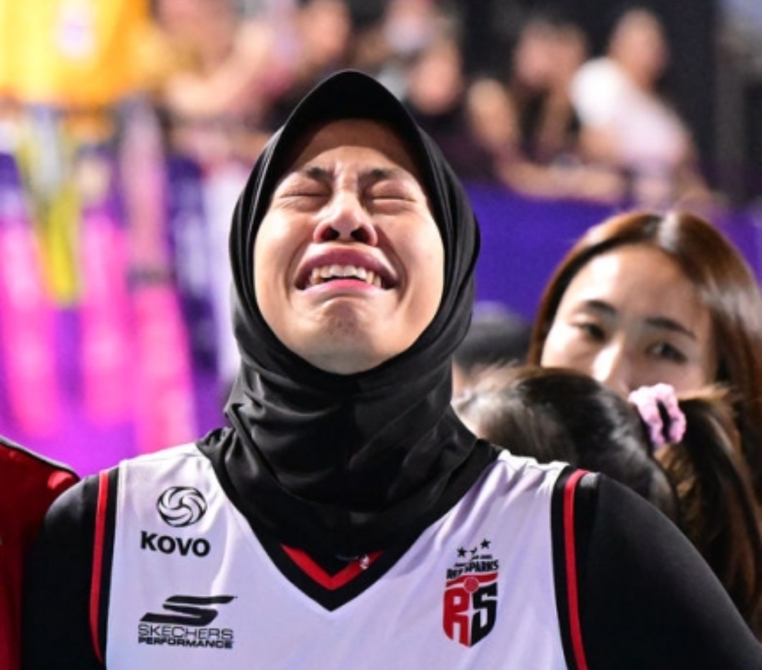 Potret Megawati Tak Kuat Menahan Air Mata Usai Pertandingan di Liga Voli Korea Selatan. - Image