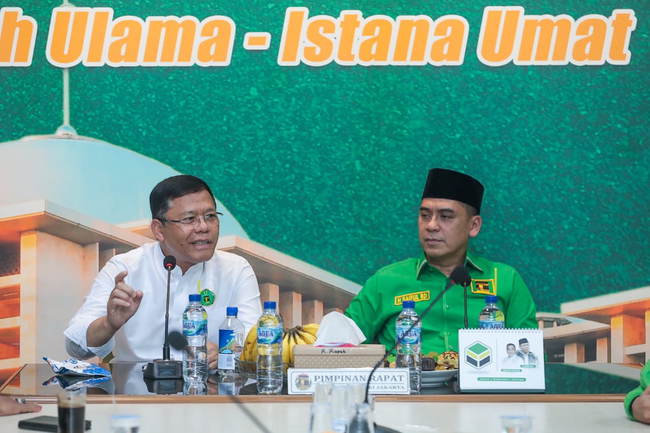 Plt Ketua Umum Partai Persatuan Pembangunan (PPP) Muhamad Mardiono mengunjungi Kantor DPW PPP DKI Jakarta, di Jakarta Timur pada Rabu (1/11/2023). - Image