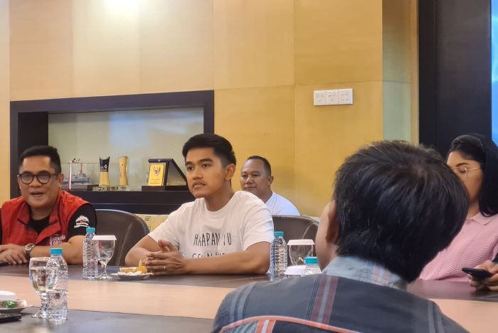 Ketua Umum Partai Solidaritas Indonesia (PSI) Kaesang Pangarep berkunjung ke Kantor Redaksi Jawa Pos di Surabaya. - Image