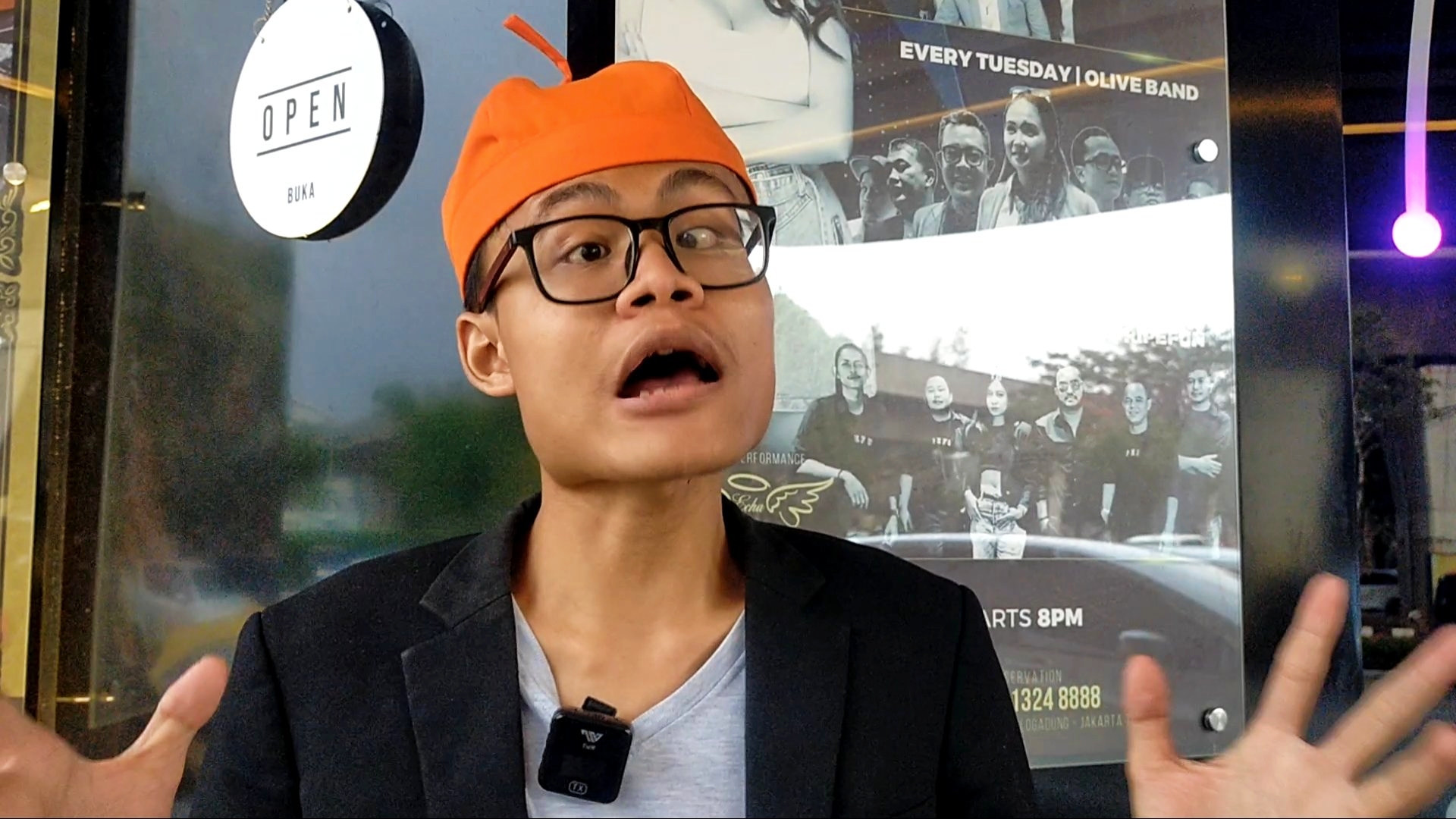 Sony Wakwaw mengatakan, dirinya kini lebih sibuk membuat konten di media sosial dan menjadi bintang tamu di acara podcast YouTube. - Image