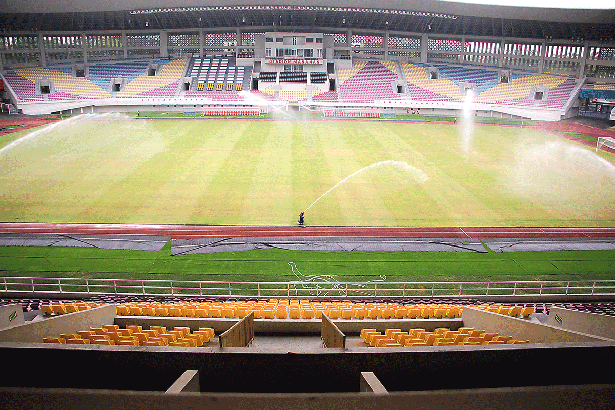 TEMPAT LAGA FINAL: Stadion Manahan Solo, venue partai puncak. - Image