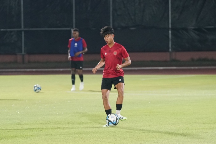 Figo Dennis saat menggelar latihan bersama timnas Indonesia U-17. Mereka siap menghadapi pertarungan di Grup A Piala Dunia U-17 2023. (pssi) - Image