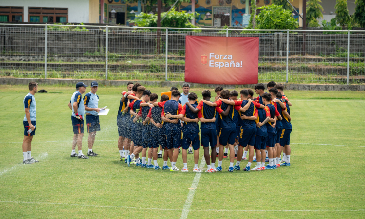 Skuad timnas Spanyol U-17 akan bertanding melawan Kanada di pertandingan pertama babak penyisihan grup B Piala Dunia U-17. (Sumber: Akun Twitter Timnas Spanyol) - Image