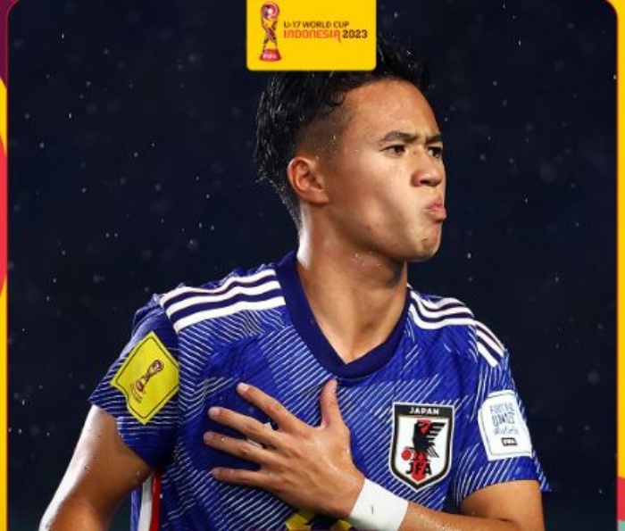 Rento Takaoka menjadi pahlawan Jepang U-17 saat menang tipis 1-0 atas Polandia U-17 di Stadion Si Jalak Harupat, Bandung, Sabtu (11/11) - Image