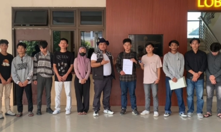 Klarifikasi M Fahrezy terduga pelaku pelecehan seksual mahasiswi baru UNY. - Image