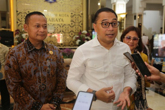 Wali Kota Surabaya Eri Cahyadi. - Image