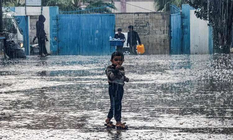 Hujan deras yang terjadi di Jalur Gaza pada Selasa (14/11)./AFP - Image