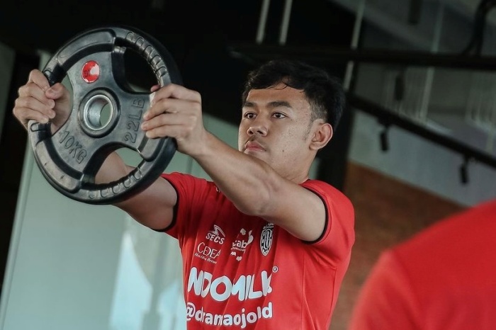 Luthfi Kamal menjadi rekrutan anyar Bali United di paruh kedua Liga 1 musim ini. Dia pun tak cemas menjalani persaingan di lini tengah Serdadu Tridatu. - Image