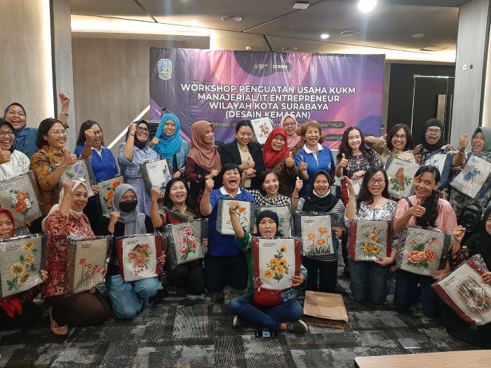 Anggota Komisi B DPRD Jatim Agatha Retnosari mendorong geliat perekonomian UKM dan UMKM di Jatim. - Image
