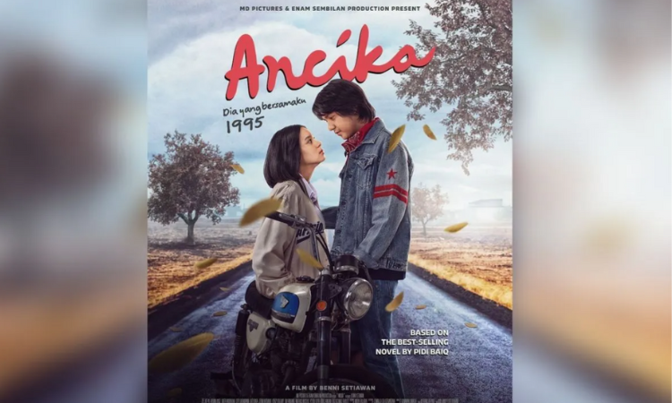 Tangkapan layar poster film "Ancika Dia yang Bersamaku 1995"/ Sumber: ANTARA/Instagram/ancikamovie.official - Image
