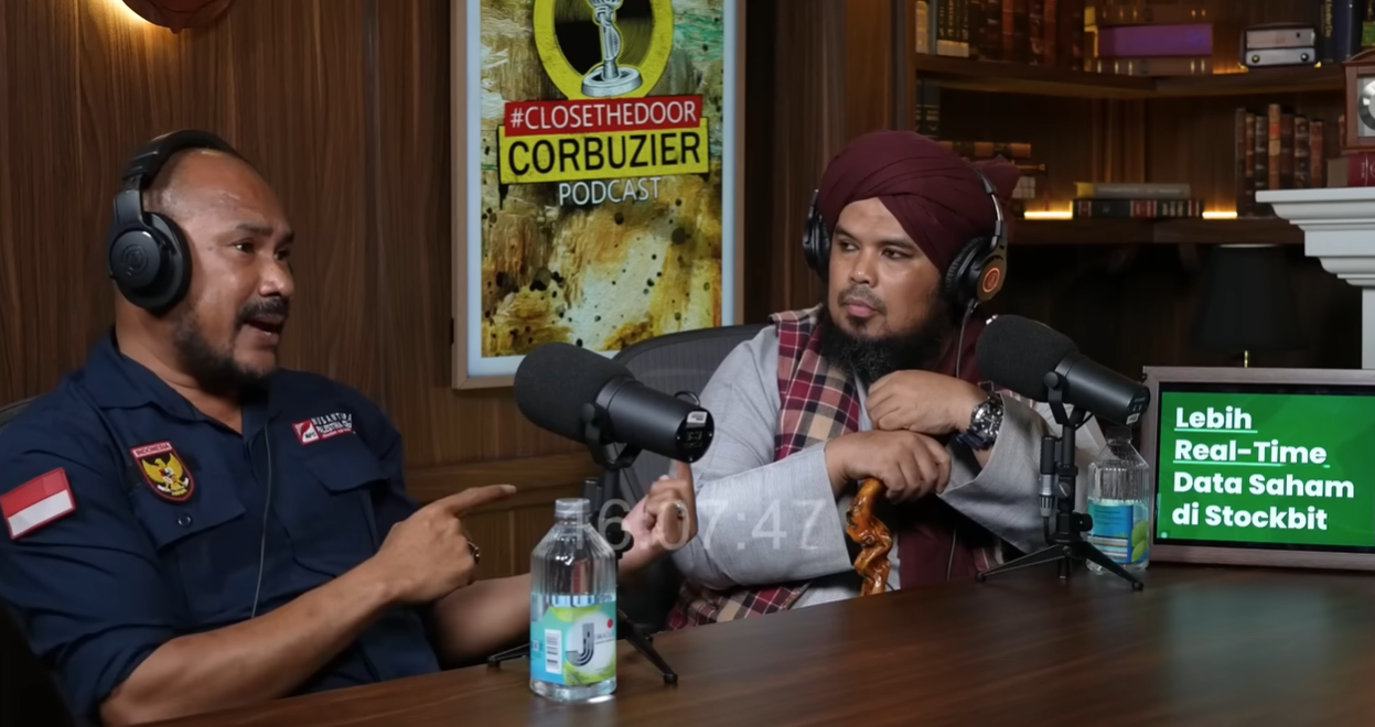 Bang Onim saat wawancara di podcast Deddy Corbuzier (Youtube Deddy Corbuzier) - Image