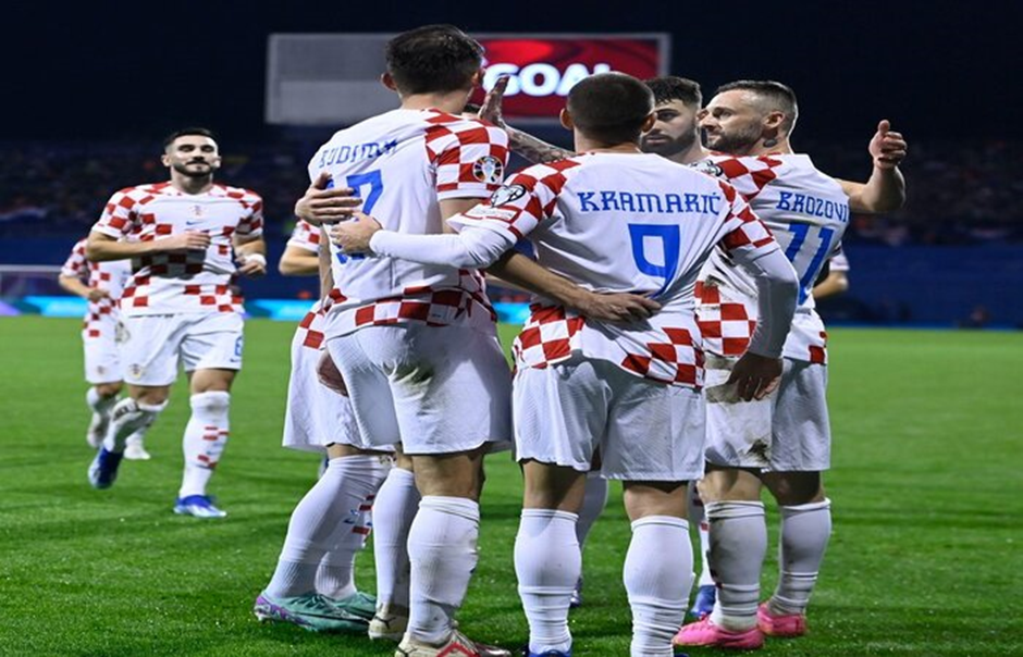 Tim nasional Kroasia telah berhasil mendapatkan tiket ke putaran final Piala Eropa 2024. Hal tersebut dipastikan setelah Kroasia menaklukkan Armenia dengan skor 1-0. (Instagram /@hns_cff) - Image