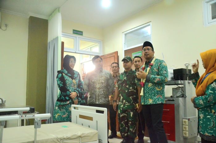 Bupati Sidoarjo Ahmad Muhdlor Ali resmikan Puskesmas Urangagung 2 di Kecamatan Sidoarjo, Sabtu (25/11). - Image