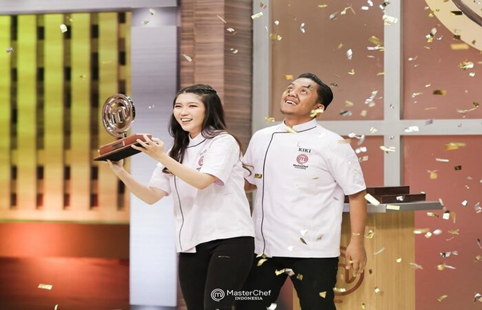 Belinda (kiri) meraih gelar Juara MasterChef Indonesia Season 11, sementara Kiki (kanan) menjadi Runner Up./(Instagram (@kiki.mci11) - Image