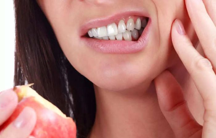 Ilustrasi orang yang sedang sakit gigi.( timesofindia.indiatimes.com) - Image