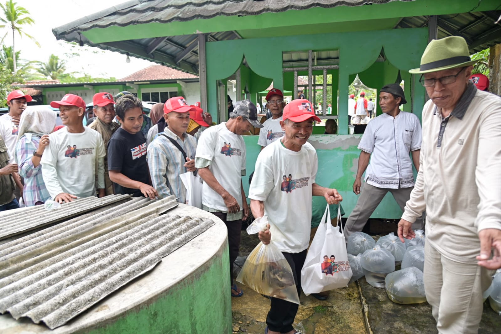 Pelatihan Budidaya Ikan Air Tawar di Kecamatan Cigugur, Kabupaten Pangandaran, Jawa Barat, Selasa (28/11). (Istimewa) - Image
