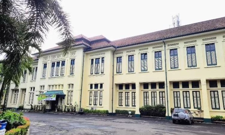 Gedung SMAN 3 Bandung (Dokumentasi Google Maps) - Image