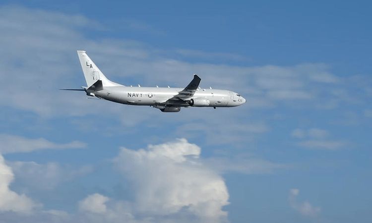 Armada ke-7 Angkatan Laut AS mengatakan P-8A Poseidon, terbang di atas Selat Taiwan di wilayah udara internasional. - Image