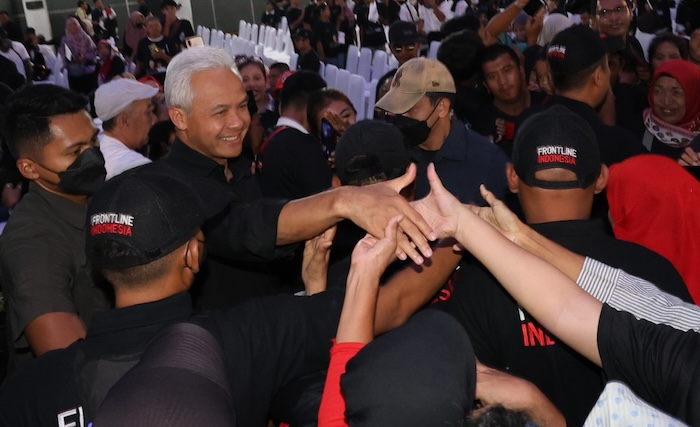 Calon presiden (capres) nomor urut 3, Ganjar Pranowo menyambut baik hadirnya dukungan dari barisan pengusaha nasional dan lokal bersatu - Image