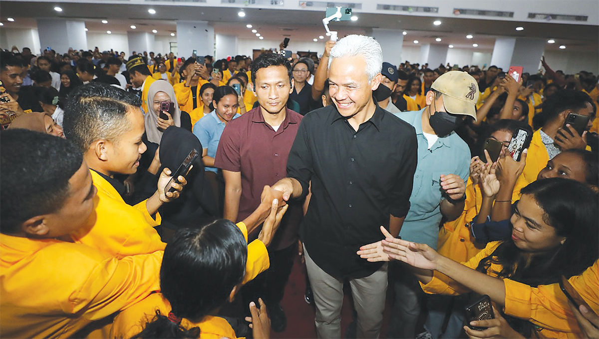 BERBAGI WAWASAN: Ganjar Pranowo memberikan kuliah kebangsaan di Universitas Nusa Cendana Kupang, NTT, pada Jumat (1/12). - Image