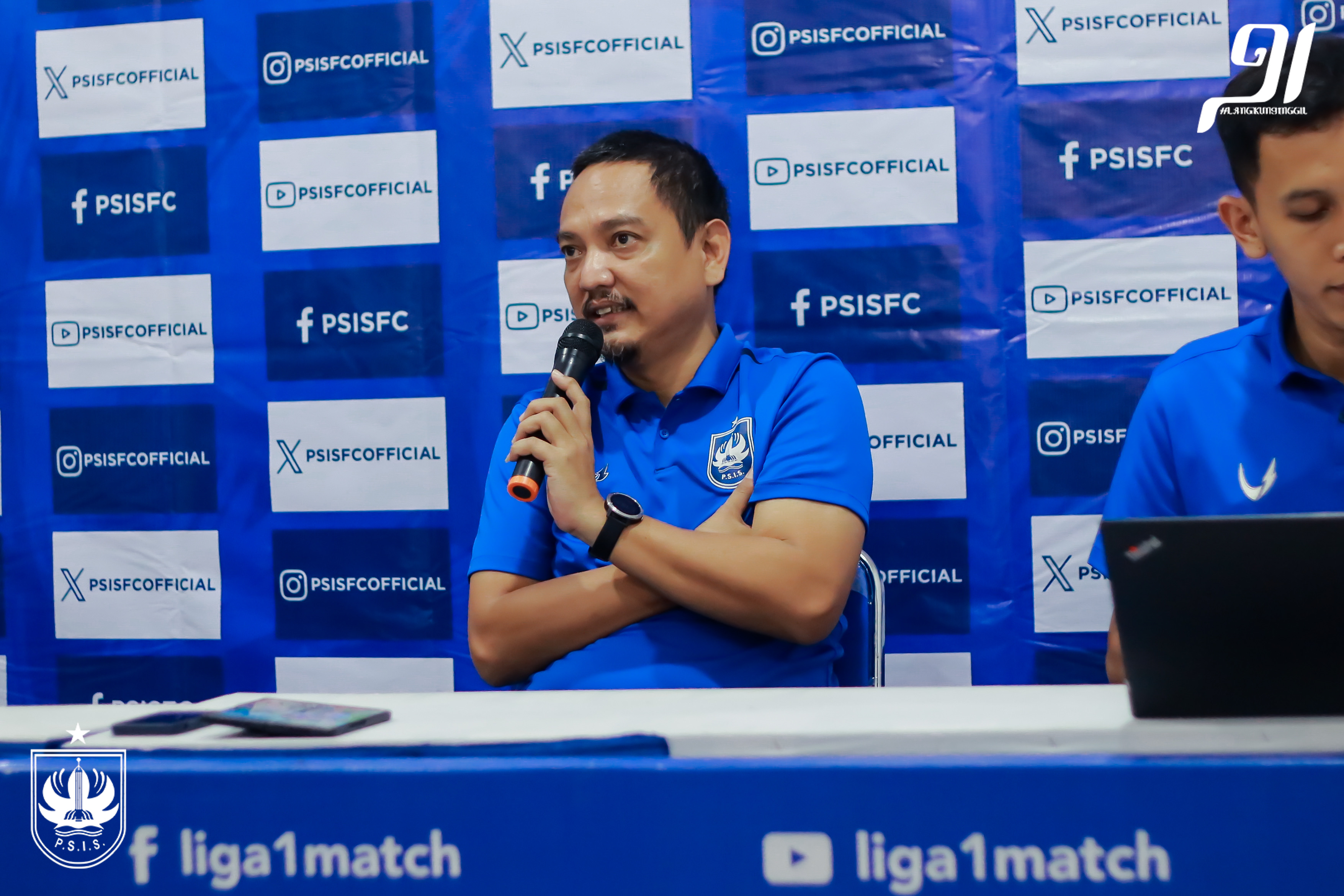 CEO PSIS Semarang Yoyok Sukawi saat sesi peluncuran sistem ticketing online./psis - Image