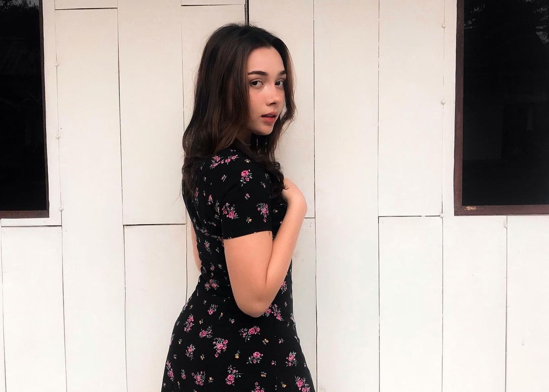 Dosma Hazenbosch, aktris yang kerap memerankan karakter antanogis di sinetron, mengaku mendapat banyak bully-an dari netizen gara-gara karakter Namira Andini yang diperankannya. - Image