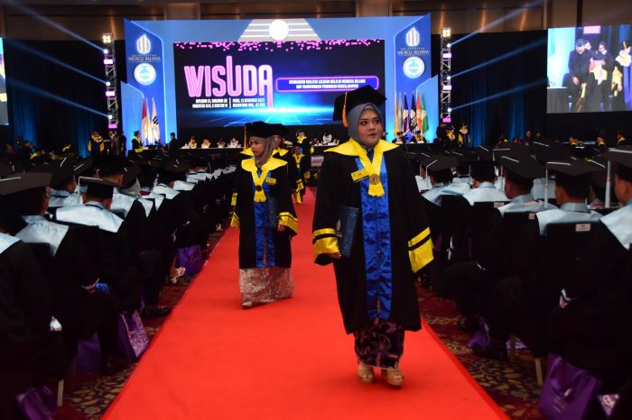 Wisuda Universitas Mercu Buana (UMB) di ICE BSD, Tangerang Selatan - Image