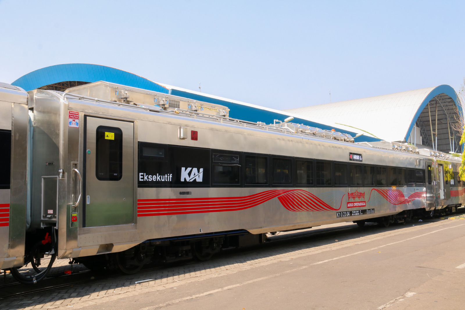 PT KAI mengoperasikan KA Argo Lawu relasi Gambir – Solo Balapan PP dengan menggunakan jenis Kereta Eksekutif New Generation dan Kereta Luxury New Generation, terhitung mulai Senin, 18 Desember 2023. - Image