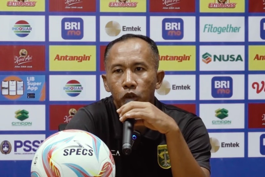 Pelatih Persebaya Surabaya, Uston Nawawi. (Official Persebaya) - Image