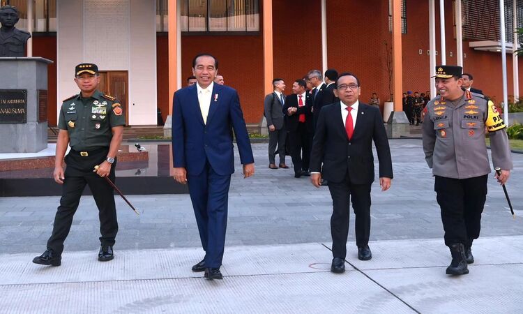 Presiden Jokowi akan lakukan kunjungan kerja ke Jepang pada Sabtu (16/12/2023) di Bandara Halim Perdana Kusuma, Jakarta / sumber: akun Instagram @jokowi - Image