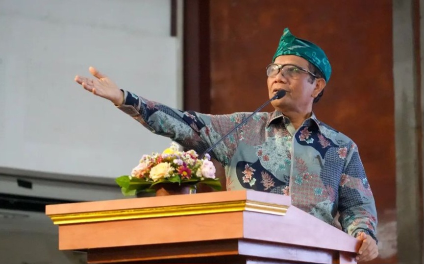 Potret Mahfud MD saat berada di podium untuk menyampaikan pidato. - Image