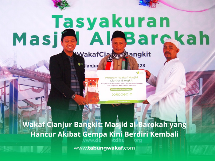 Peresmian masjid wakaf al-Barokah itu turut dihadiri General Manager (GM) Pengembangan Wakaf Dompet Dhuafa Ali Bastoni, dan warga Cianjur, khususnya kp. Ranca Picung, Desa Cibulakan. - Image